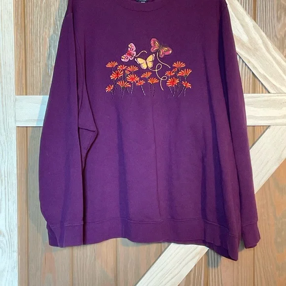 Basic Editions Rich Purple SweatShirt w/Butterflies. P2P 31-34. Size 3X. EUC - Picture 3 of 5